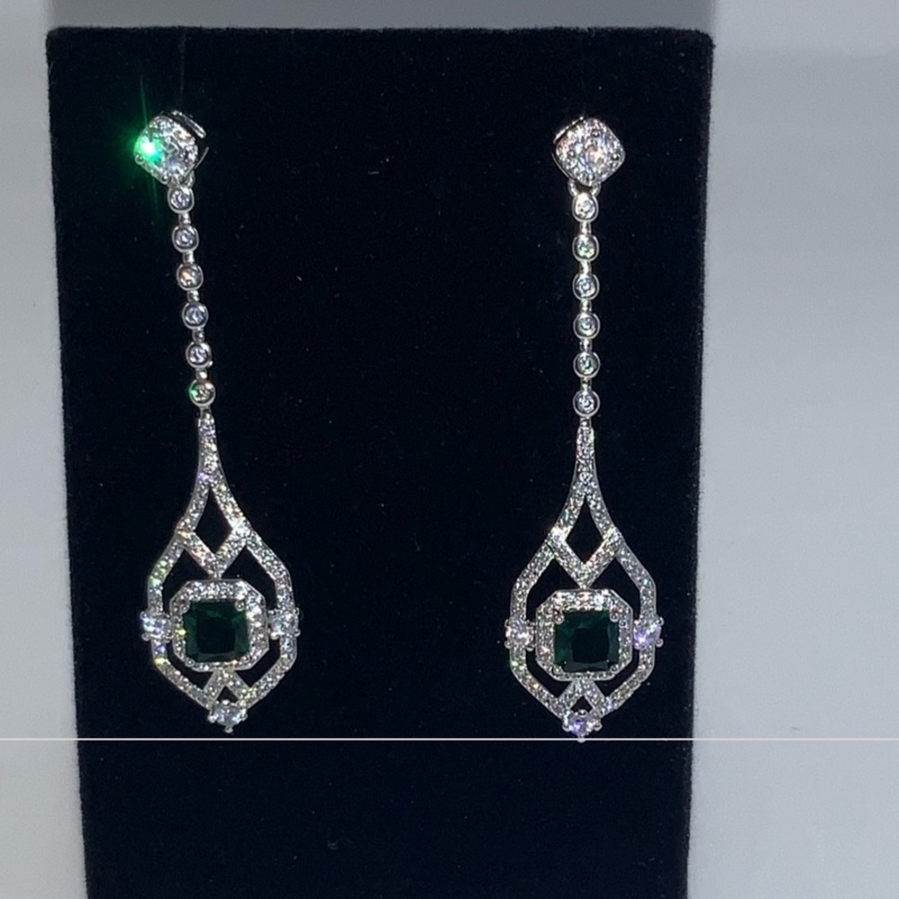 2ct Emerald Art Deco Earrings - Picture 8 of 12